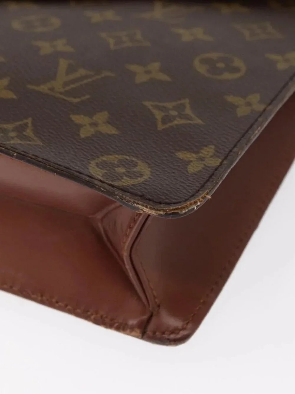 LOUIS VUITTON Monogram Porte Documents Bandouliere Bag M53338 LV Auth ka1231